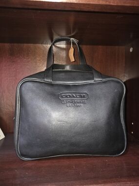 Coach Black Leather Toiletry/Makeup Bag (Unisex)